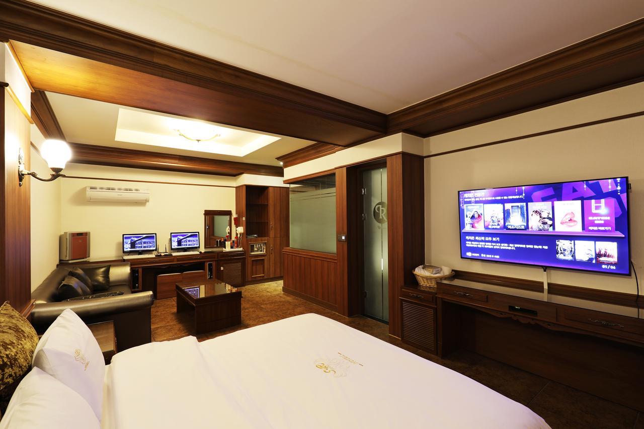 Bucheon Sr Hotel Exterior photo